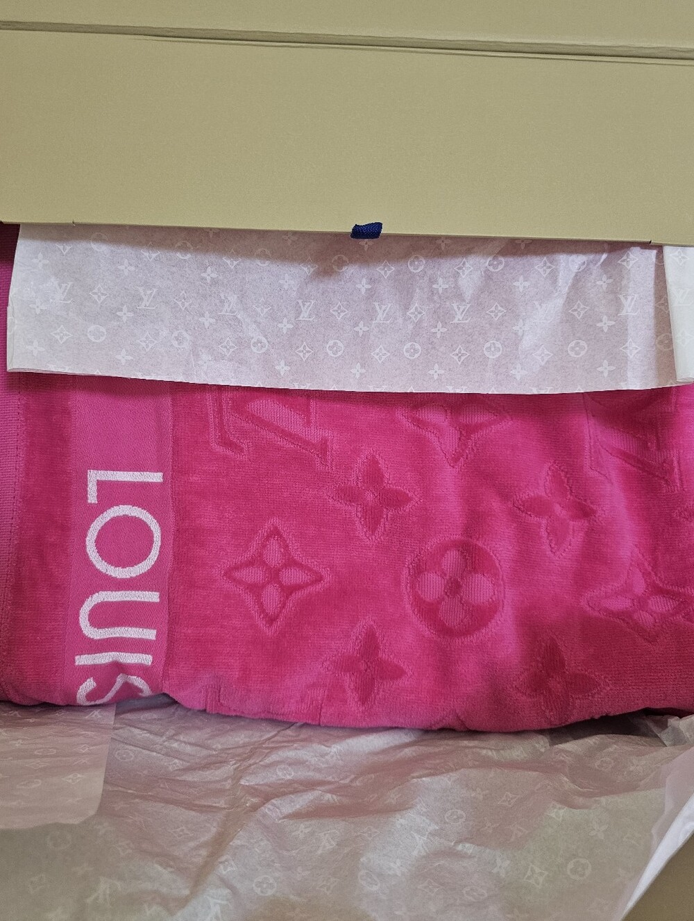 New Louis Vuitton towel pink